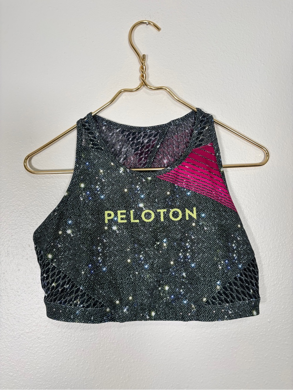Peloton green mesh sides sports bra size XL